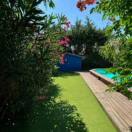 Avec Piscine
